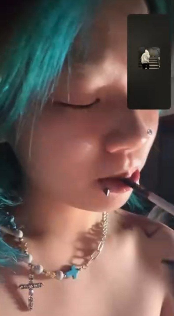 卧槽 这种精神小妹就像野生的一样 喜不喜欢这种