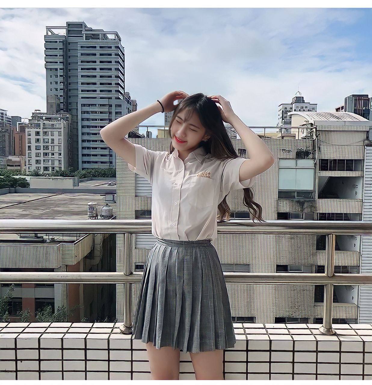 #王紫倩 江苏省苏州市苏州大学校花，跟狼友分手时惨遭狼友曝光，全程自拍骚话不断及其反差 - 图片