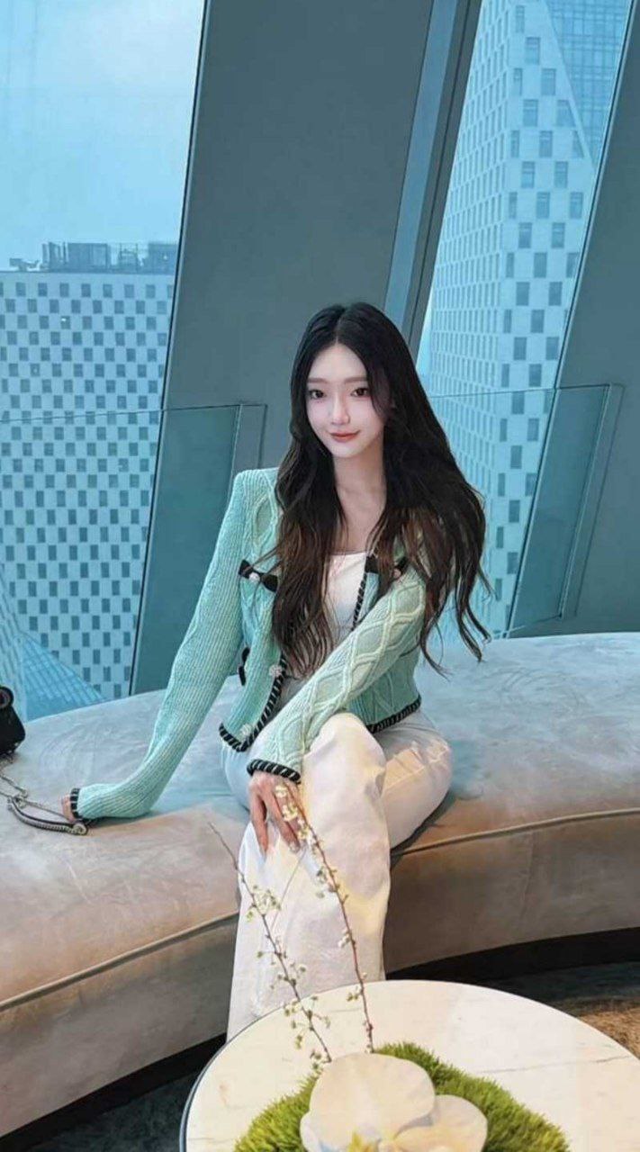 快手千万粉网红 老狗 被前妻白羽直播曝光 婚内出轨女徒孙佳昕 夜猫KTV举报聚众淫乱录音曝光！ - 图片