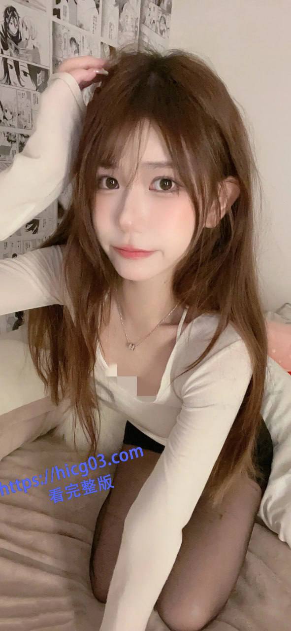 《每日大赛之萝莉自慰：骚女的极致高潮表演》