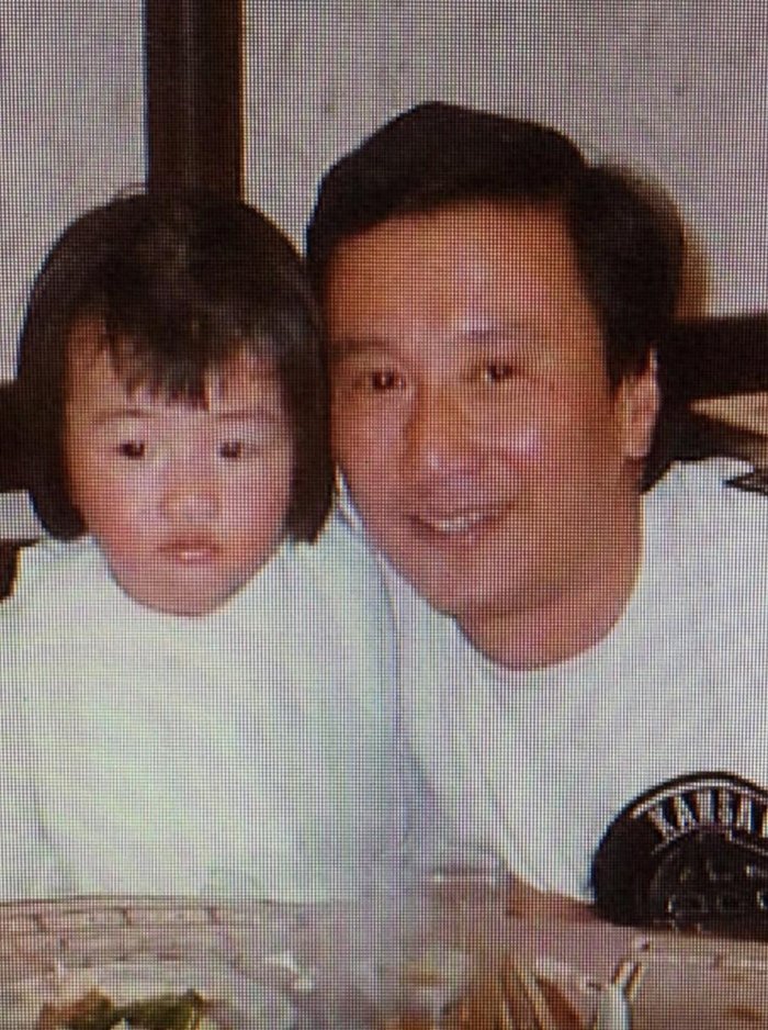 谢婷婷为谢贤过90岁冥寿，晒三代同堂旧照，称告别是一生最难的事