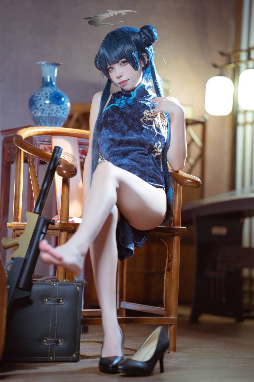 三無人型 – 妃咲旗袍