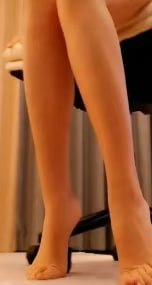 （二）女主播们才艺秀，为博关注各显神通，“撕袜”“嘴含仿真兔尾巴”“吃糖”震惊众人！ - 图片