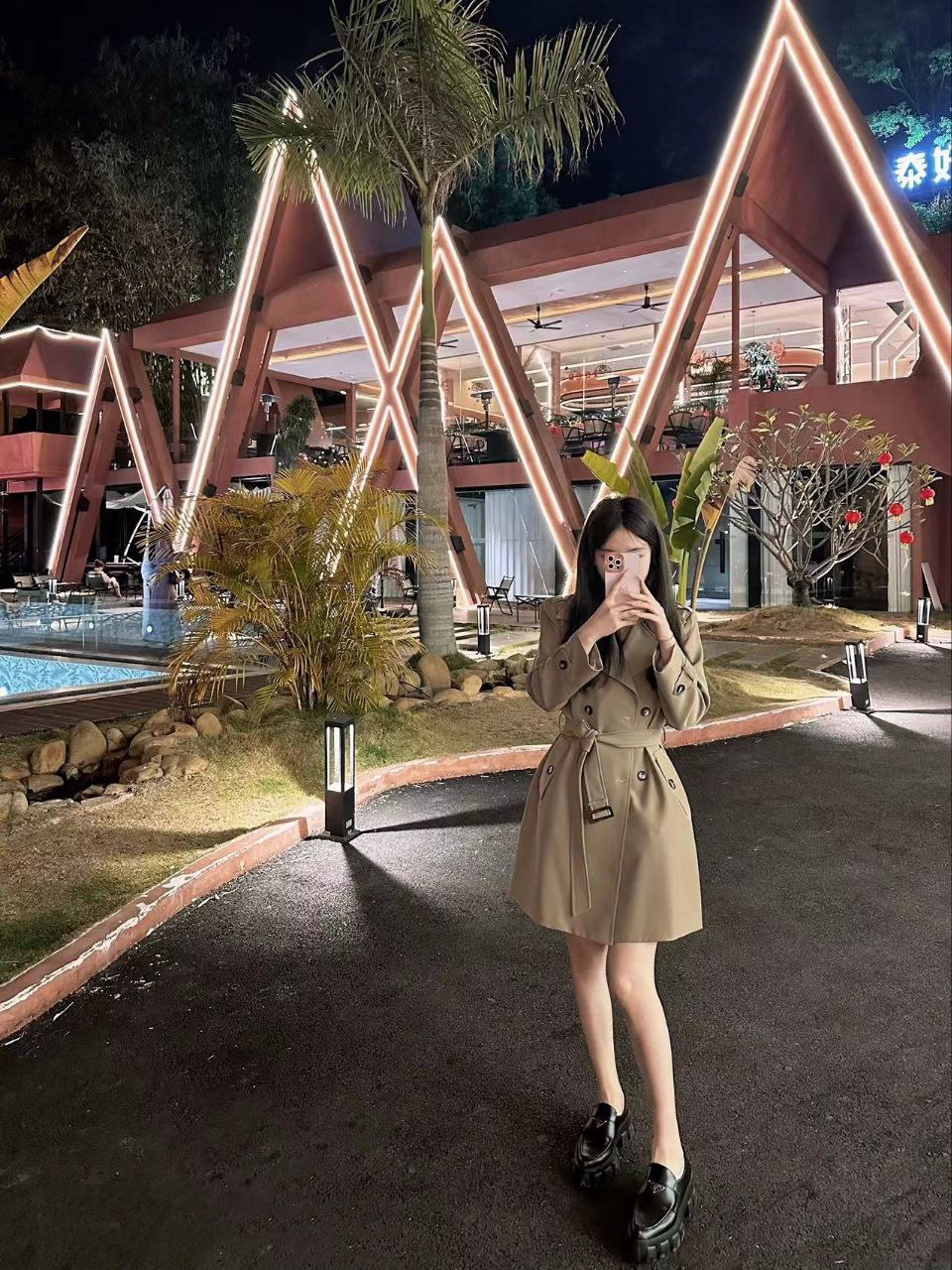抖音高颜值网红被主人调教口交后入不雅视频