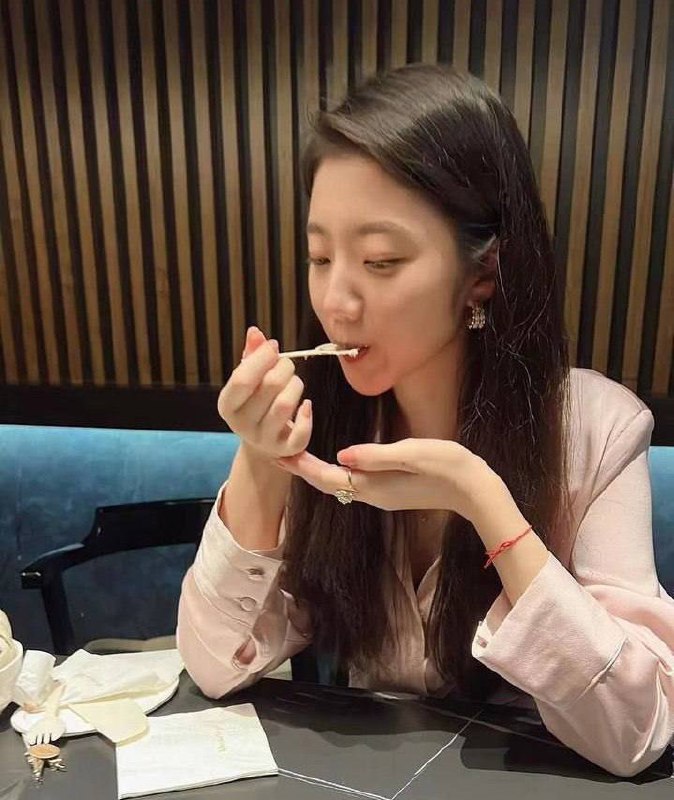 #张津瑜 两年前的瓜至今依然热度不减当年 最美警花张津瑜 - 图片
