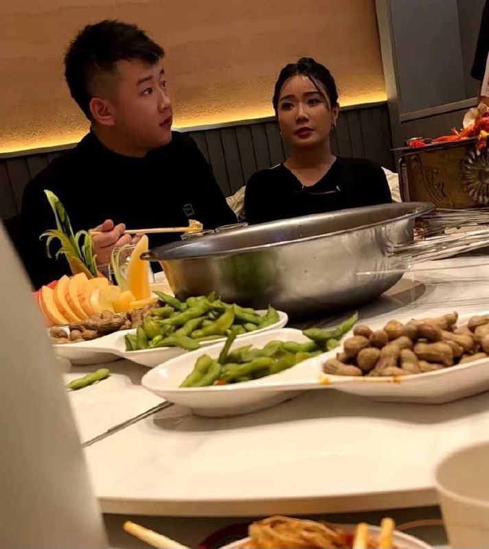 抖音千万级网红 木森 被女友红豆直播曝光 出轨女徒弟小媛 渣男专约年轻妹子 人设塌房掉粉无数！ - 图片