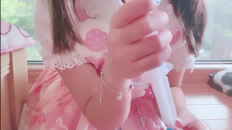 极品粉嫩  粉色洛丽塔嫩妹用各种道具玩弄 - 图片