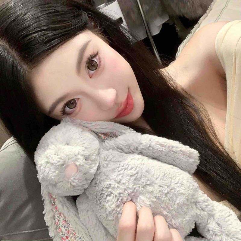 呼和浩特  小奈🪭 174D➕ 04平面模特