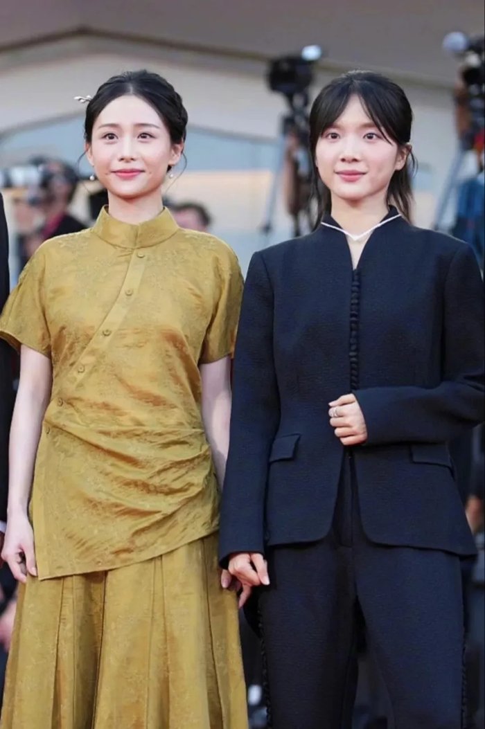 南枝没想到，入圈苦心经营小半年，不如淑柔去威尼斯露个脸？