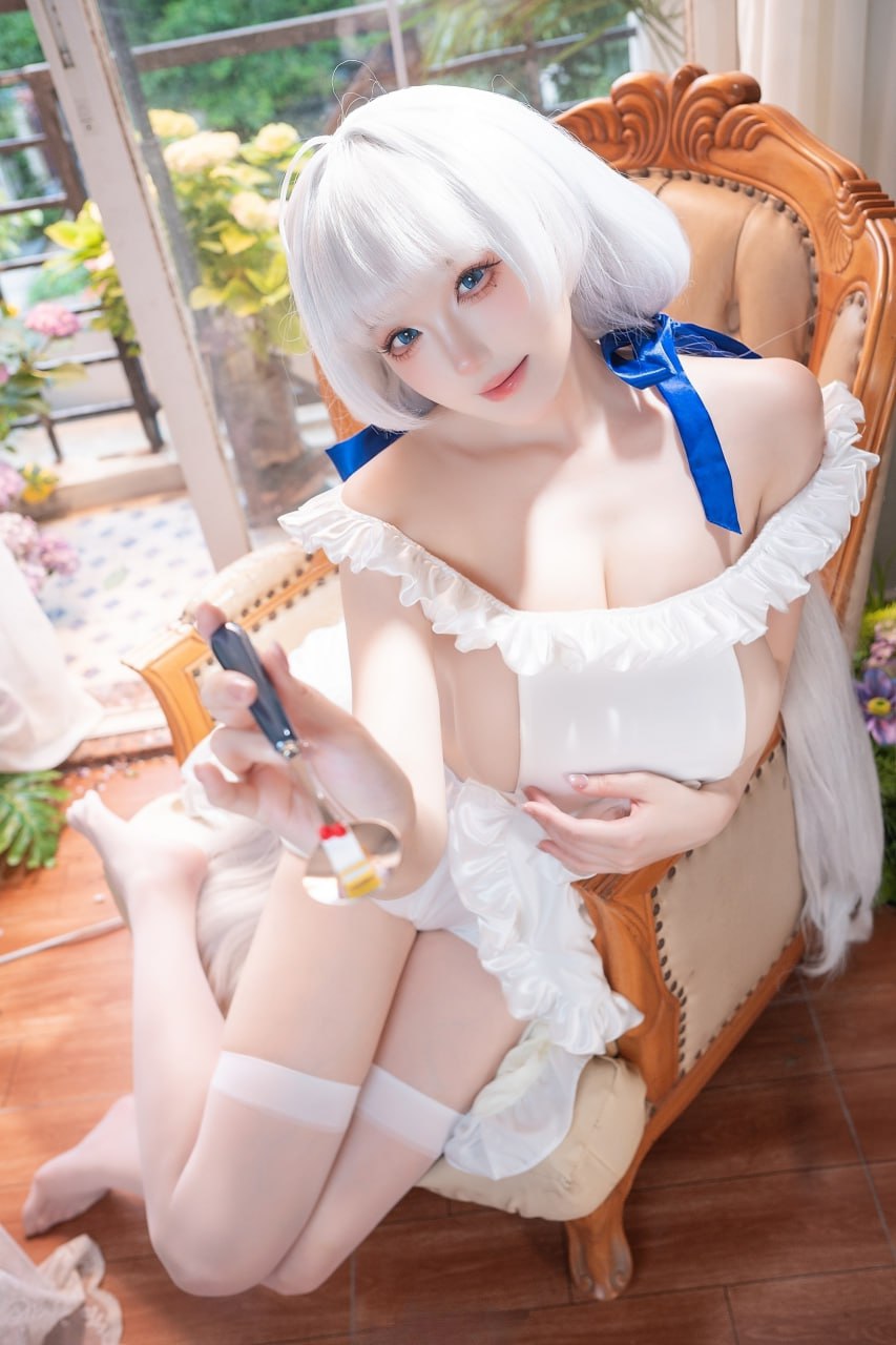 \\ #瓜希酱 #大奶子 #白丝 碧蓝航线 光辉 - 图片