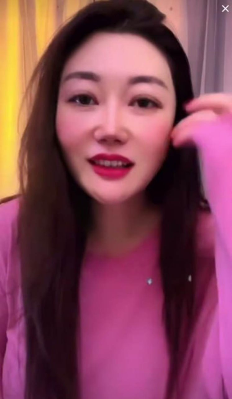 抖音网红于小姐裸聊视频曝光 金主调教揉奶抠逼 骚穴高潮喷水