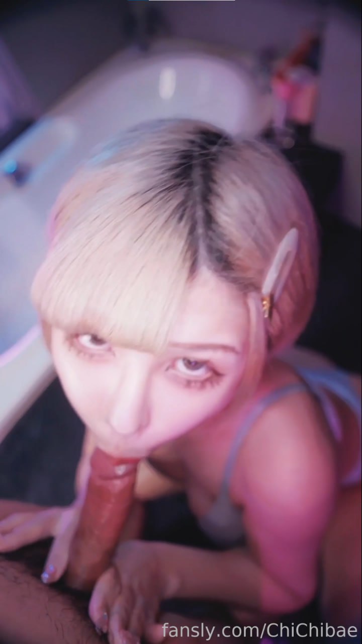 淫语性瘾百变COSER，FS热门女神 #ChiChibae 超清付费，全裸销魂后入，无套中出内射