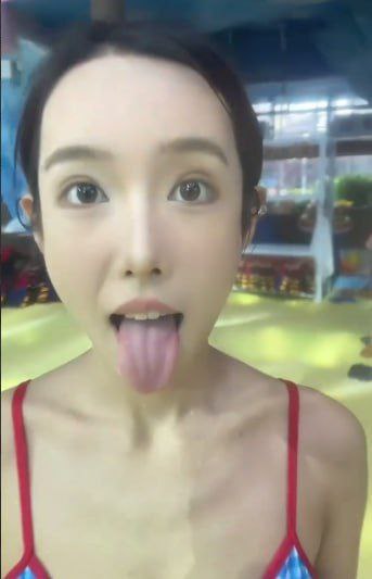 抖音顶级美女 无名示2027 重口味