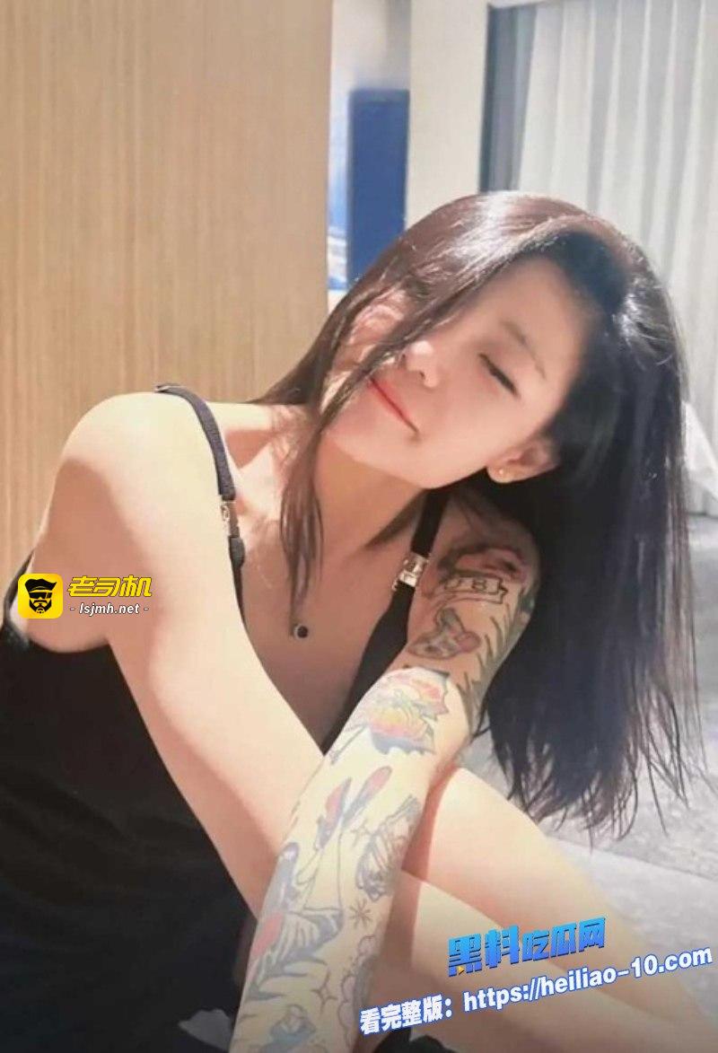 抖音主播 然后的然 直播PK输了做惩罚 边脱边笑超淫荡 全裸完整版视频曝光！全网万人求 吃瓜必看！ - 图片