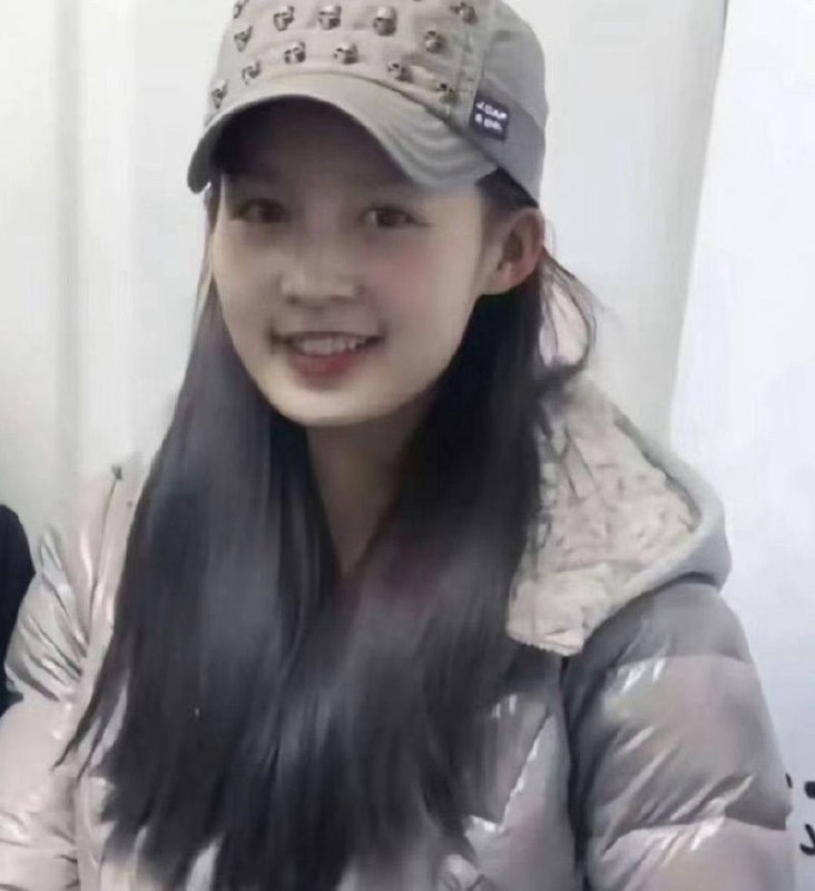 知名演员 李沁 被爆私生活混乱！陪睡导演与杨洋邓伦雷军等人有染 多次堕胎每睡一次10万补偿 震撼全网！ - 图片