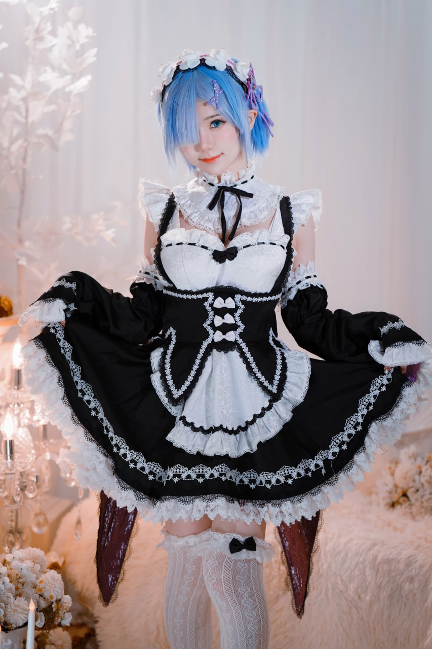 #SallyDorasnow #雷姆 #女仆 - 图片