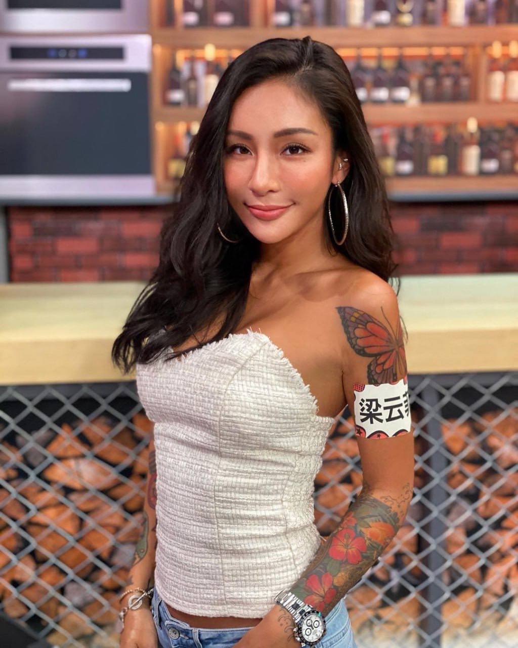 台湾 泄漏 台湾艺人 金刚 前女友国光女神 梁云菲 梁云菲 性爱私密片外流 金刚称不是本人 - 图片