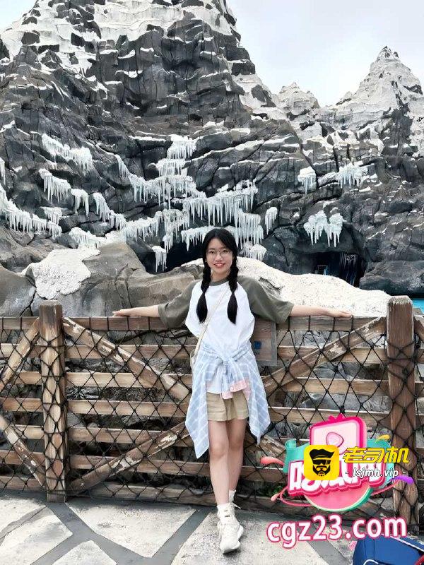 浙江眼镜妹 陈梓瑜 跟金主性爱私拍泄漏 文静少女被调教的乖巧听话 - 图片