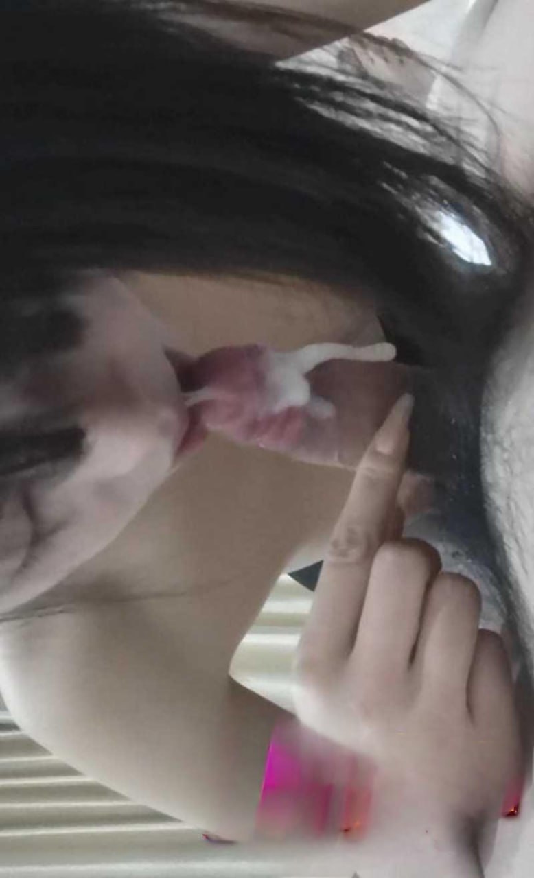 全网首发！三只羊七老板口交吞精视频曝光 疑似七老板露脸口活视频曝光！望大家理性吃瓜，真假自辩哈。反正个人感觉百分之八十像，细节指甲同款！ - 图片