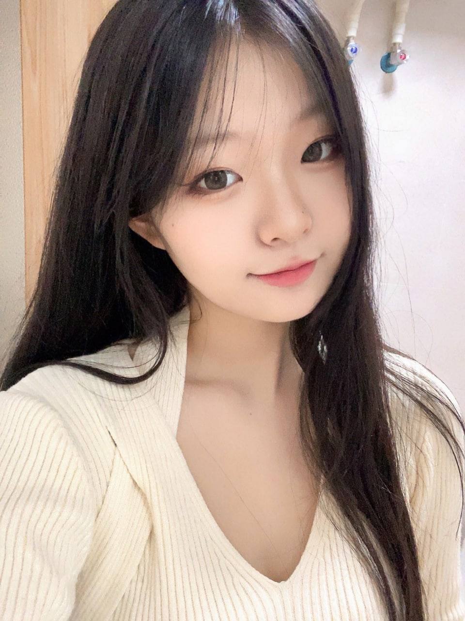 一名女大学生 拥有超高颜值 长相超可爱 - 图片