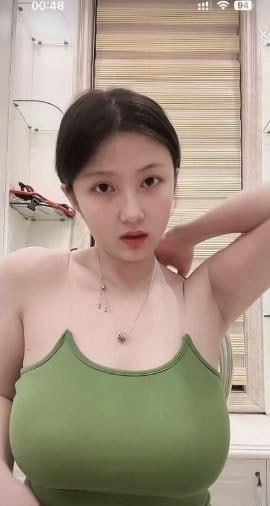 抖音巨乳网红 hepei 与大哥一对一自慰摸胸 大尺度福利视频流出 这奶子才能叫胸器吧 - 图片