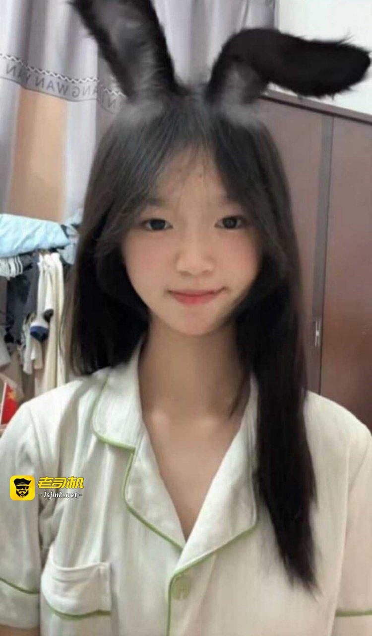 抖音清纯学生妹 邢可欣 极度腹黑背刺闺蜜 造谣闺蜜出轨当小三 不料被其抓到把柄 福利视频全网曝光！ - 图片
