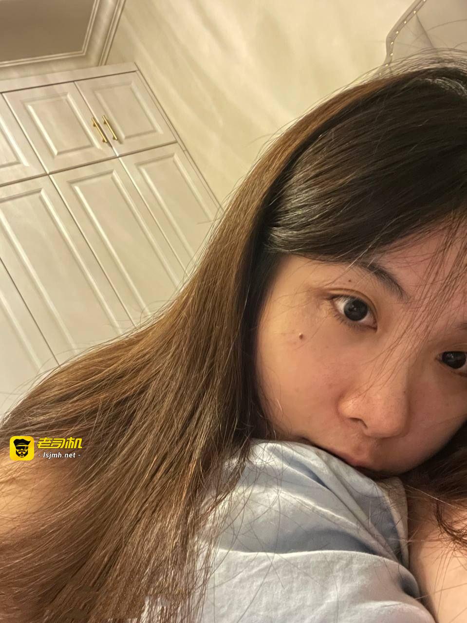抖音高颜值网红被主人调教口交后入不雅视频 - 图片