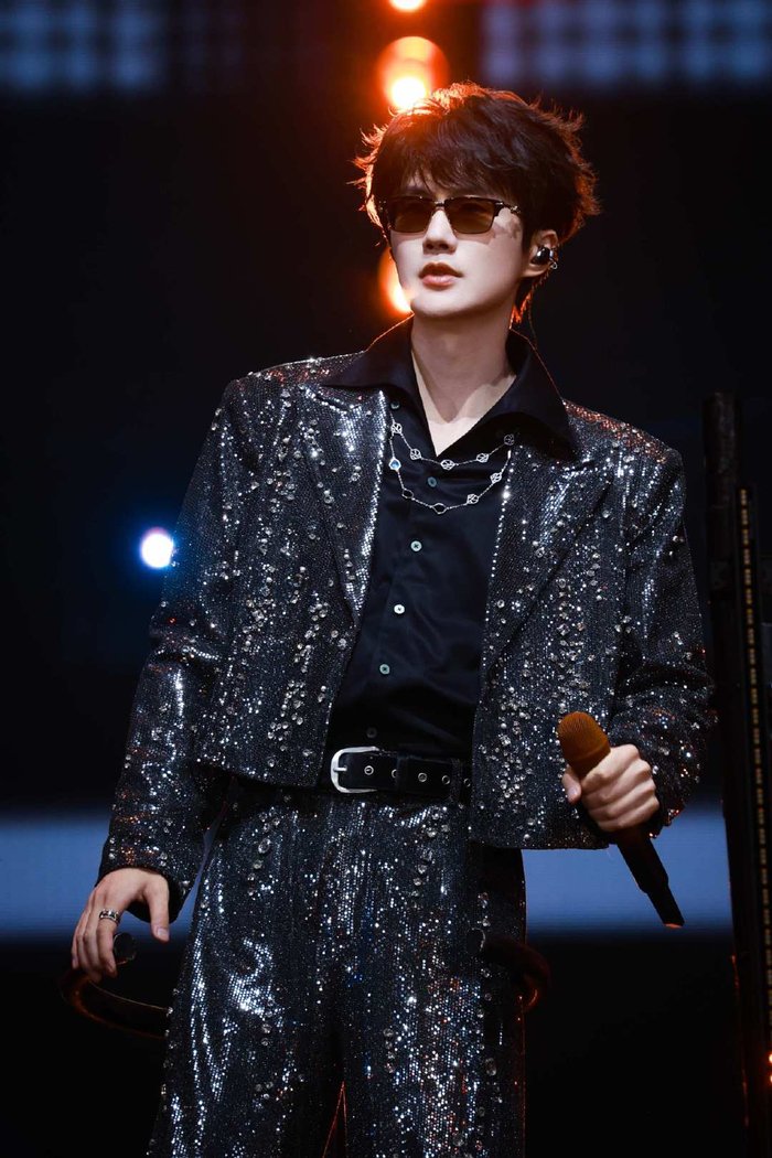 许嵩2026「安泊猜想」巡演武汉双场浪漫落幕 以音乐为引 解锁江城记忆