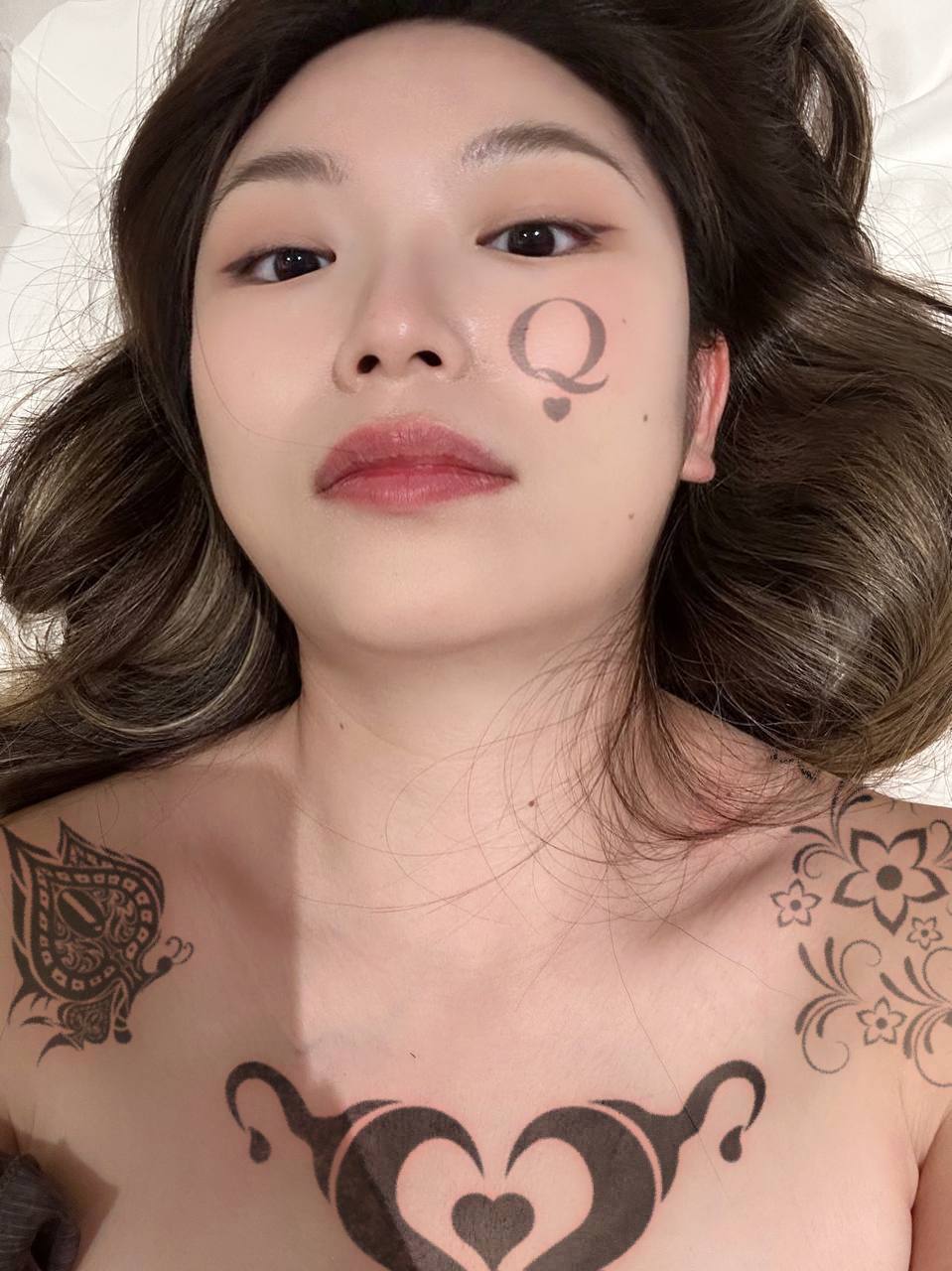 超级有韵味的极品少女完美露脸出轨皮肤白皙眼神反差被调教得胡言乱语说骚话 - 图片