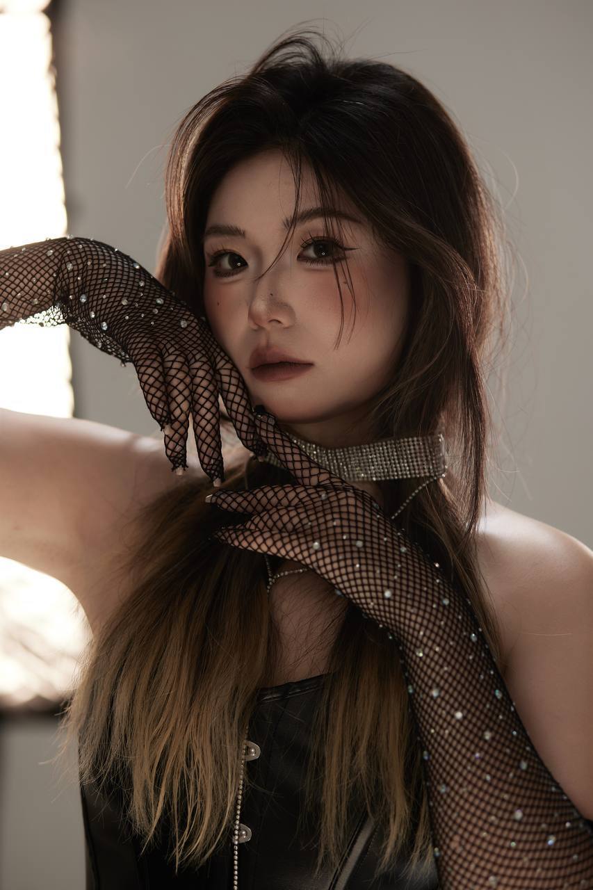 超级有韵味的极品少女完美露脸出轨皮肤白皙眼神反差被调教得胡言乱语说骚话 - 图片