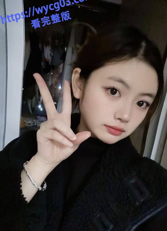 半糖顶级主播佩佩vaidurya 一字马女神自慰视频流出，淫水直流！ - 图片