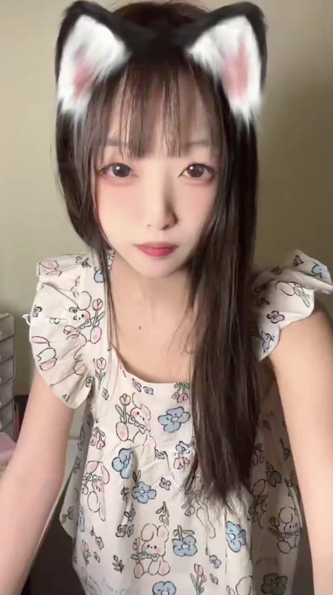 超高颜值 裸舞福利姬【人形玩偶/神探狸狸】露脸裸舞+自慰淫语长视频。 - 图片