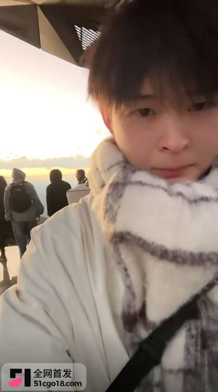 抖音网红南沐人设崩塌！背着女友同时狂撩数十女生，聊天记录全曝光震碎三观！ - 图片