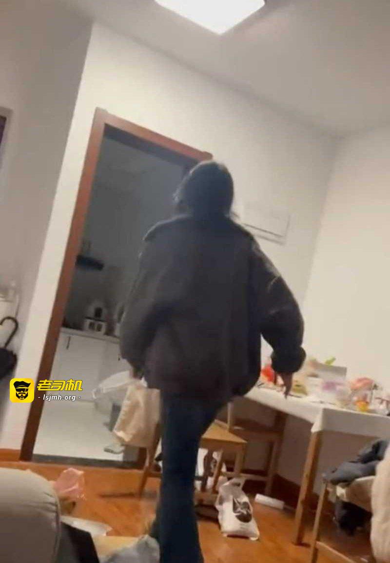 抖音男网红 文加乘 被网红前女友福黑持刀威胁 全网跪求的原视频曝光 - 图片