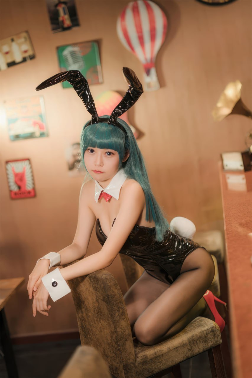 #香草喵露露 #黑丝 #coser