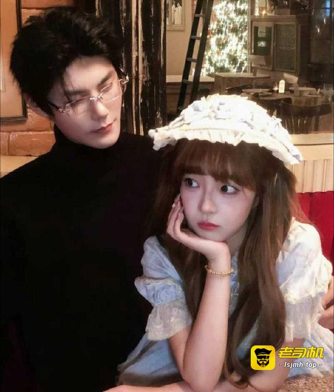 抖音82万粉网红 小宋芋头 曝光上海脱衣男模 程南 恋爱期间出轨线下陪大姐 - 图片