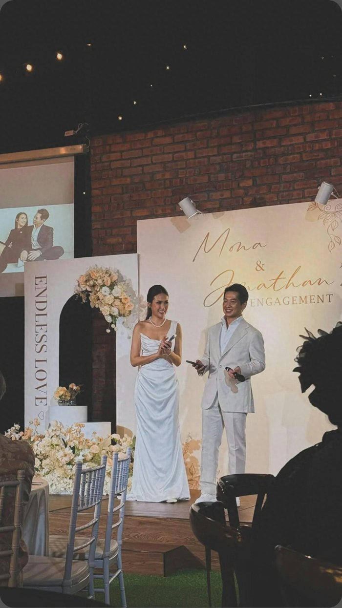 庄思明婚礼前双胞胎姐姐办订婚礼，未婚夫俊朗斯文，三代同堂见证