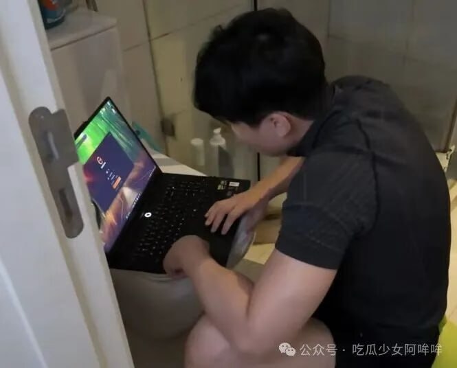 周淑怡二台树奈奈和老公伞皇官宣备孕方式，直播间大胆秀恩爱，网友：感觉把直播间当床了！有点冒犯 - 图片