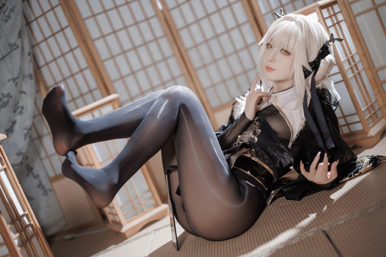 封疆疆v - NIKKE 白兔布兰儿 和服 - 图片
