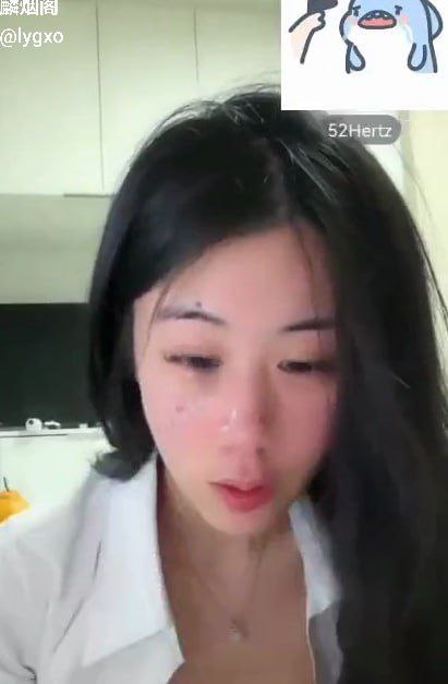 抖音小网红【茶茶不好哄】早前做黄播视频！ - 图片