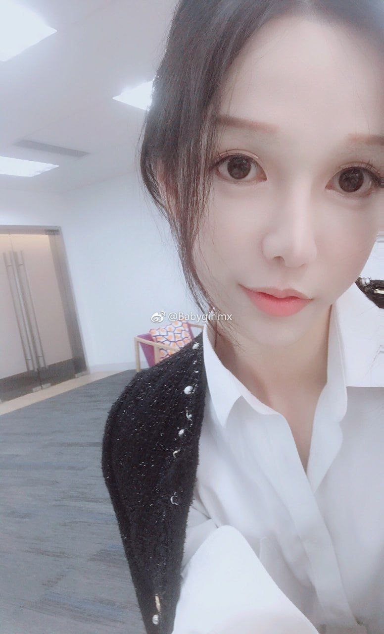 #顾灵曦微博巨乳反差女神最新口交视频，与土豪啪啪视频流出 - 图片