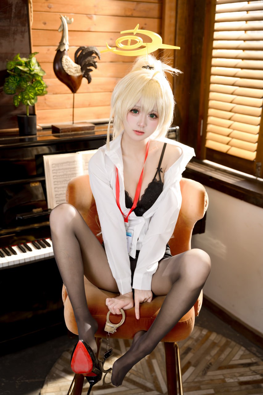 #九柒喵  #制服  #丝袜 #coser 笑面ol全图