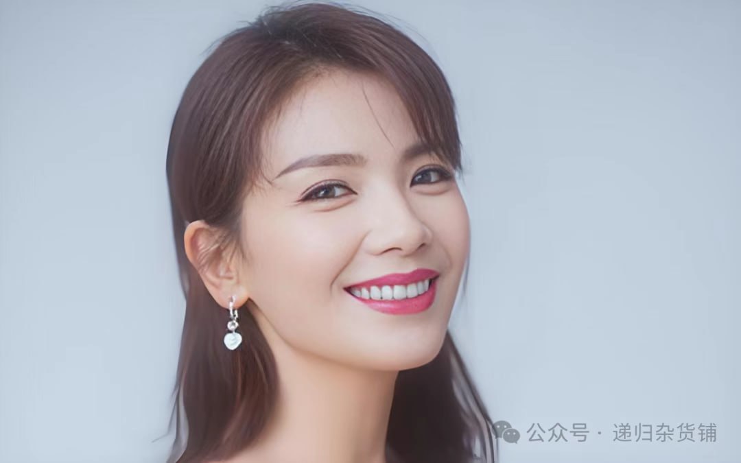 刘涛“下海”真相揭秘：从《琅琊榜》霓凰到综艺“撒糖”，中年女演员的辛酸转型路