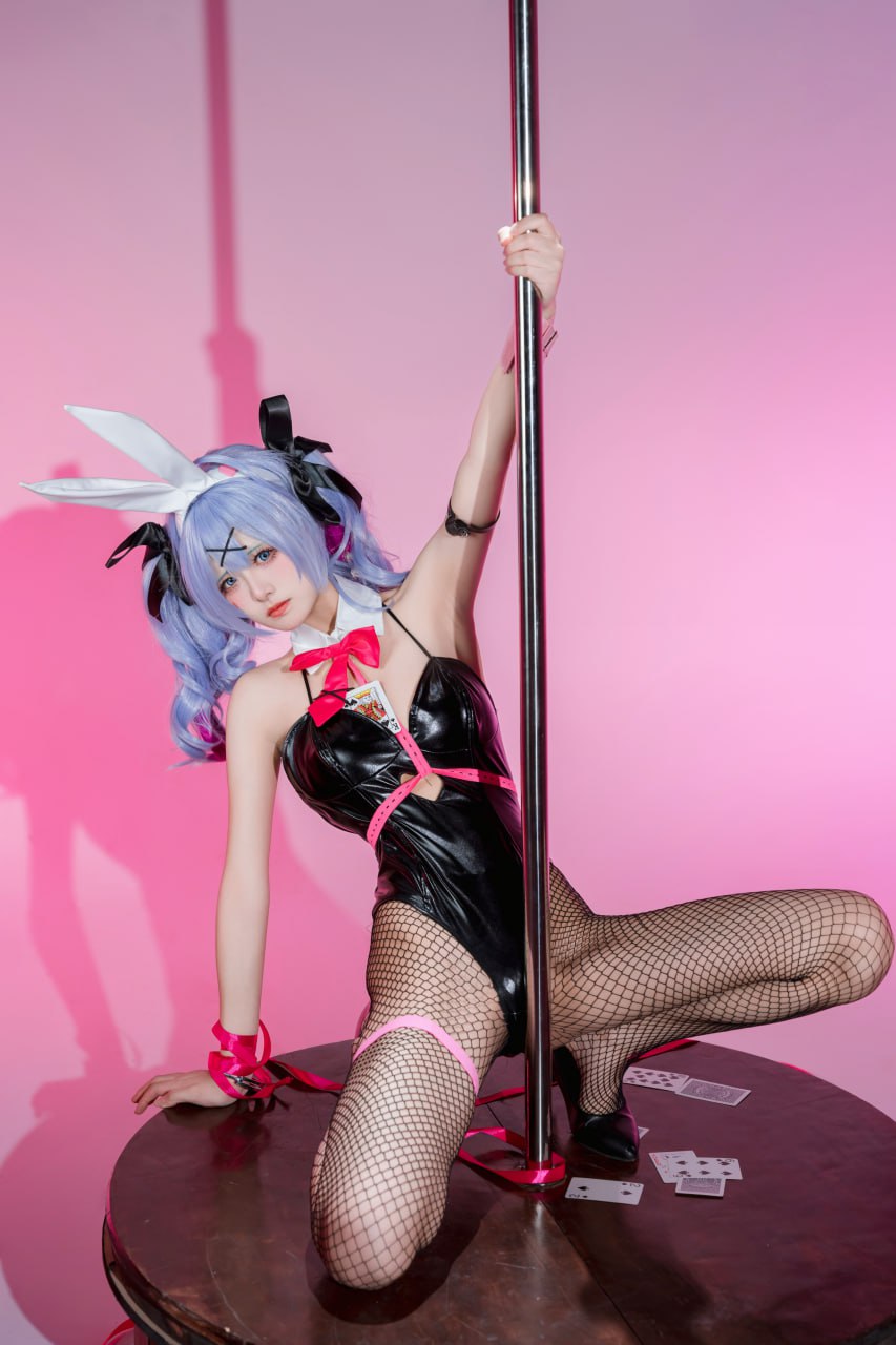 #九柒喵 初音兔子洞 - 图片