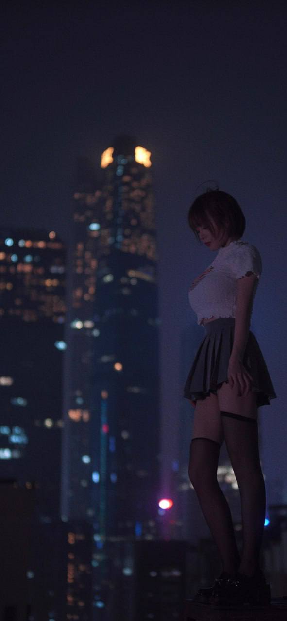 #知一 喜爱jk的极品白虎巨乳美少女，平时没事就喜欢拍点性感裸体小视频造福广大狼友，称她为在世女菩萨一点都不过分 - 图片