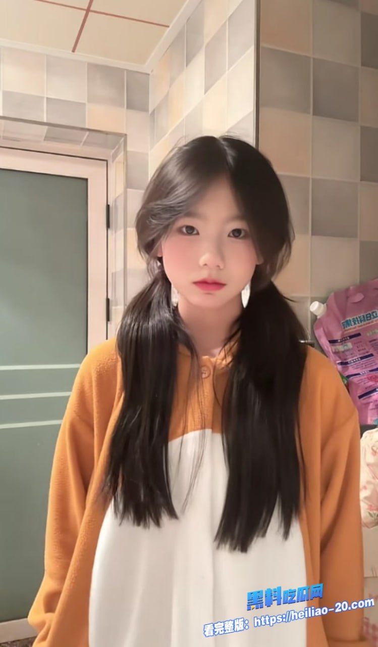 抖音百万粉甜系少女网红小新彻底塌房了！昔日清纯萌妹人设一夜崩塌，金主怒曝光酒店线下不雅视频，最新短发时期完美露脸实锤！ - 图片