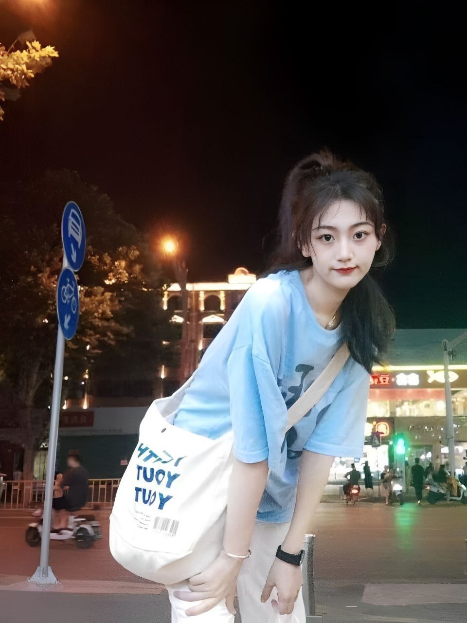 高颜值小母狗与男友性爱私拍流出，表面端庄实则骚的一塌糊涂
