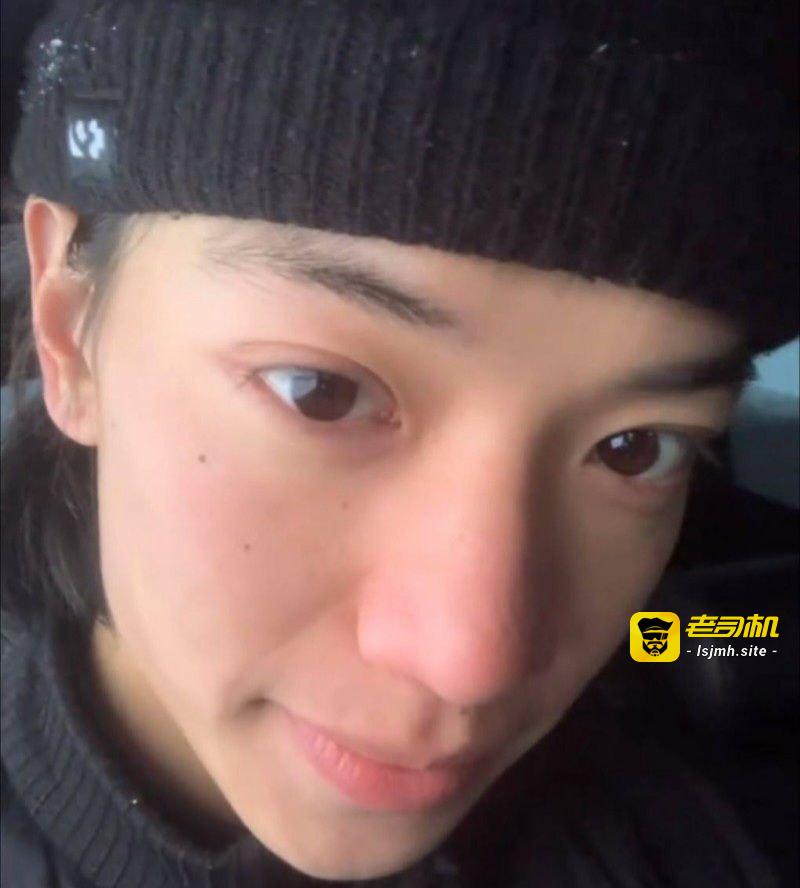 知名福利姬 小屁大王 男友真实身份被曝光 国家队滑雪运动员 苏福 佛光道替身空翻视频被扒个底朝天！ - 图片