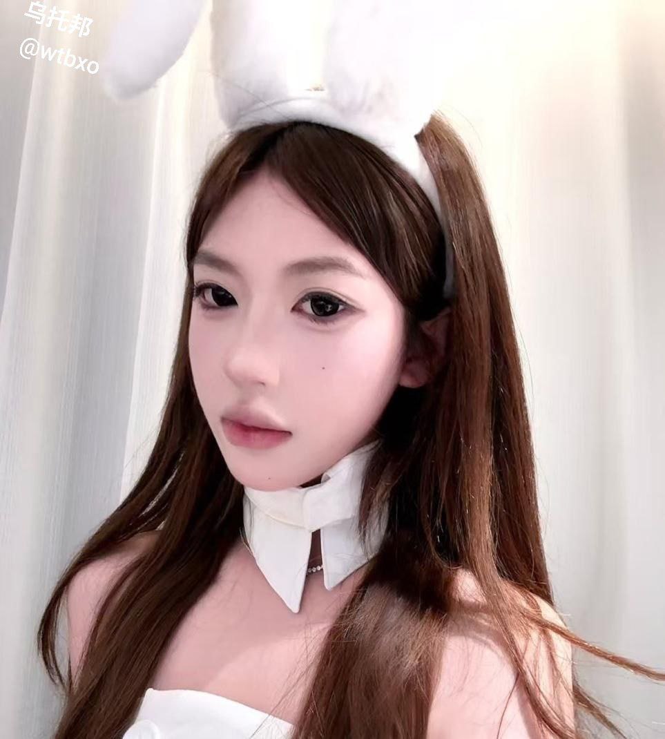 抖音网红云情sama大尺度福利诱惑视频！绝对十足的反差小母狗！ - 图片