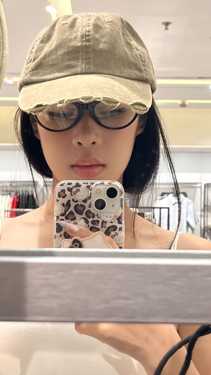 抖音网红 oooo3 定制视频流出 双洞自慰调教做爱 手撕丝袜 各种玩法不断